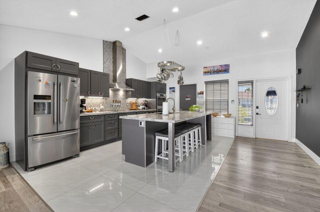 19131 Fairlawn Way, Boca Raton, FL 33434