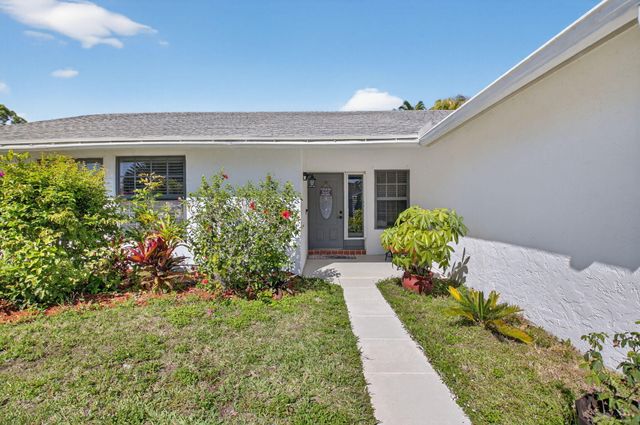 19131 Fairlawn Way, Boca Raton, FL 33434