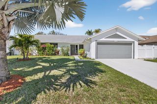 19131 Fairlawn Way, Boca Raton, FL 33434