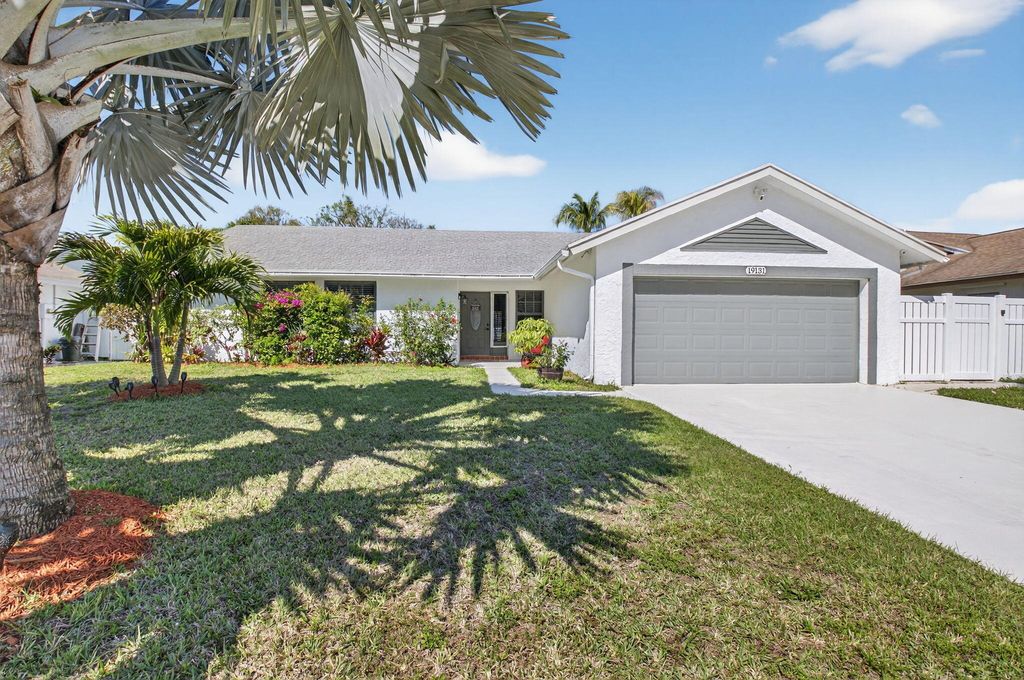 19131 Fairlawn Way, Boca Raton, FL 33434