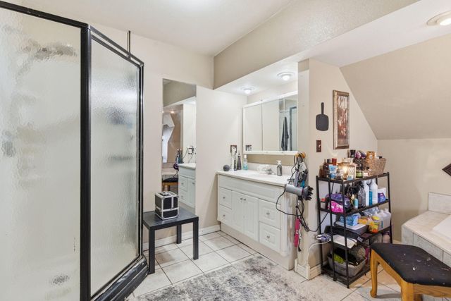 306 W County Street, Monett, MO 65708