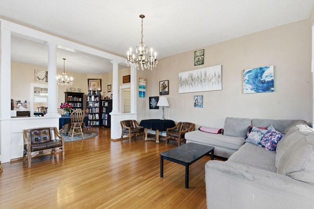 306 W County Street, Monett, MO 65708