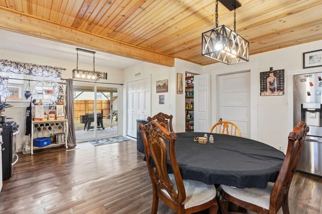 306 W County Street, Monett, MO 65708