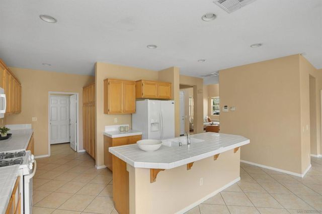 5180 Bluegrass, Oceanside, CA 92057
