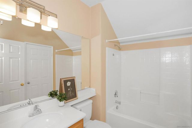 5180 Bluegrass, Oceanside, CA 92057