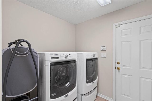 7086 Crown Pointe Drive, Mobile, AL 36695