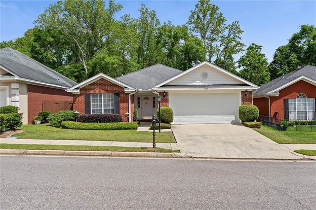 7086 Crown Pointe Drive, Mobile, AL 36695