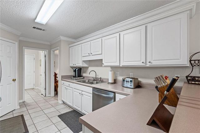 7086 Crown Pointe Drive, Mobile, AL 36695