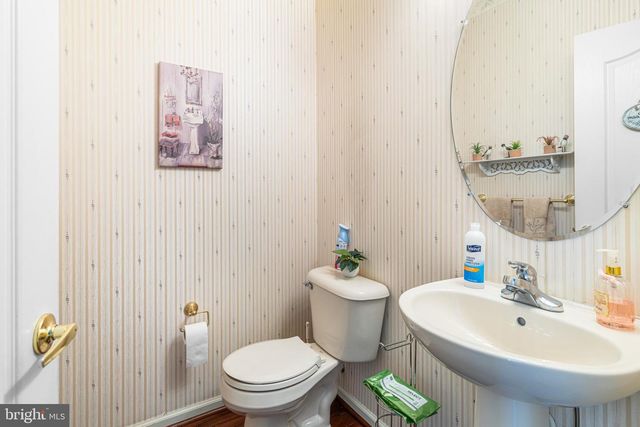 617 N SETTLERS CIR, Warrington, PA 18976