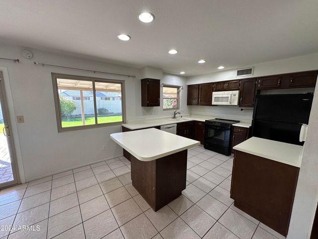 1511 W KEATING Avenue, Mesa, AZ 85202
