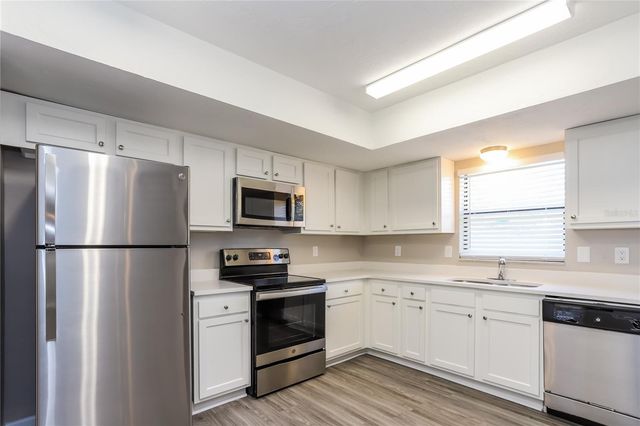 609 WILLOW RUN, Lakeland, FL 33813