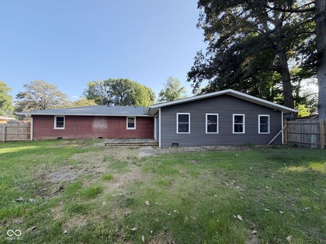 208 Cottonwood Drive, Anderson, IN 46012