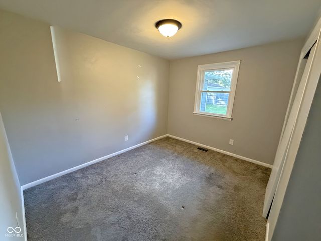 208 Cottonwood Drive, Anderson, IN 46012
