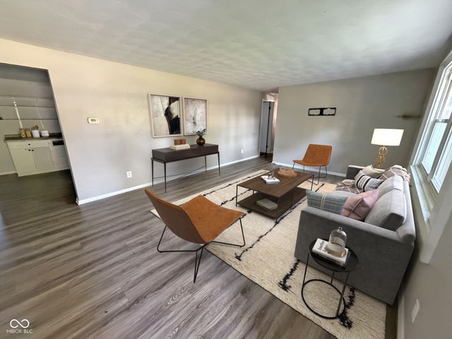 208 Cottonwood Drive, Anderson, IN 46012