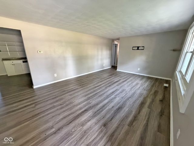 208 Cottonwood Drive, Anderson, IN 46012