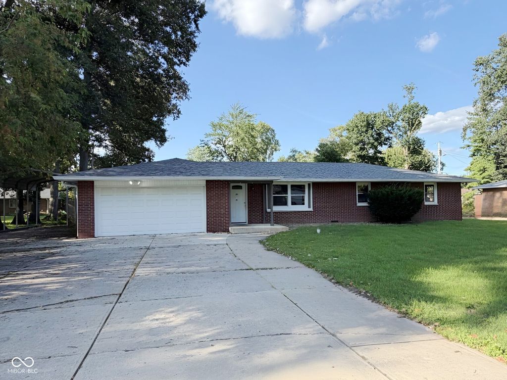 208 Cottonwood Drive, Anderson, IN 46012