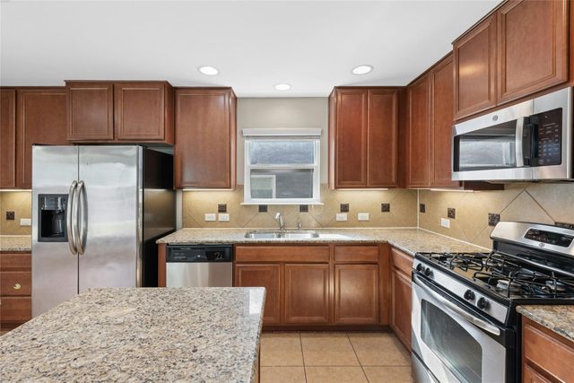 8513 Wood Stork DR, Austin, TX 78729