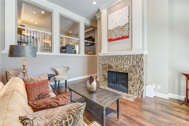4700 Post Oak Timber Drive, Houston, TX 77056