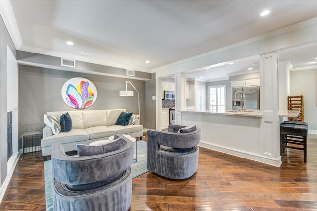 4700 Post Oak Timber Drive, Houston, TX 77056