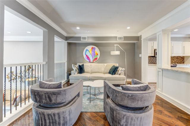 4700 Post Oak Timber Drive, Houston, TX 77056