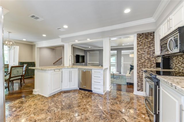 4700 Post Oak Timber Drive, Houston, TX 77056