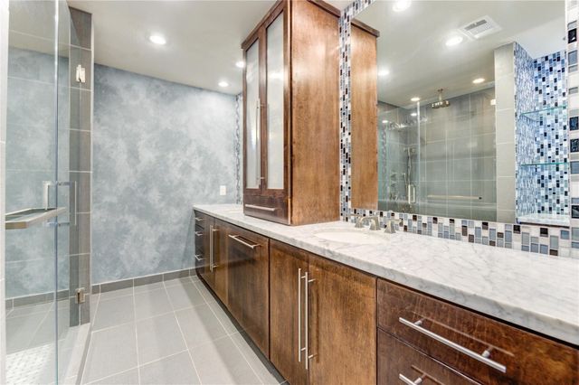 4700 Post Oak Timber Drive, Houston, TX 77056