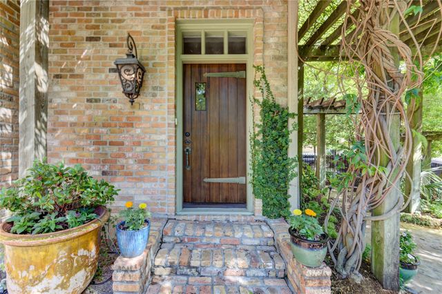 4700 Post Oak Timber Drive, Houston, TX 77056