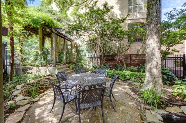 4700 Post Oak Timber Drive, Houston, TX 77056