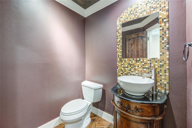 4700 Post Oak Timber Drive, Houston, TX 77056