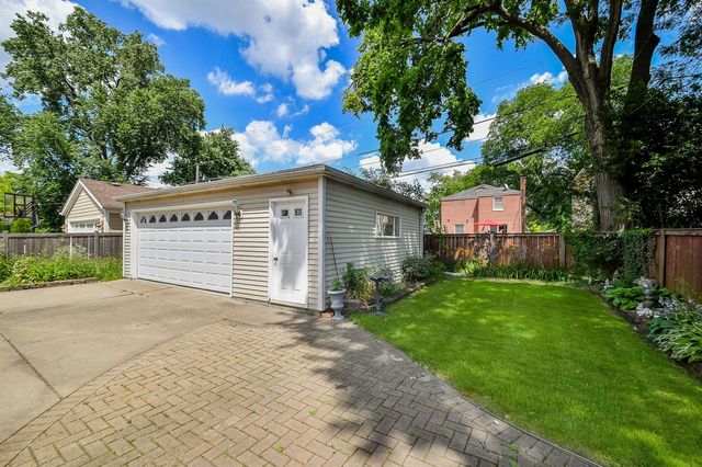 1401 Brophy Avenue, Park Ridge, IL 60068