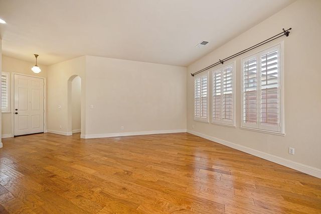 7205 Abruzzo Ct, Elk Grove, CA 95757