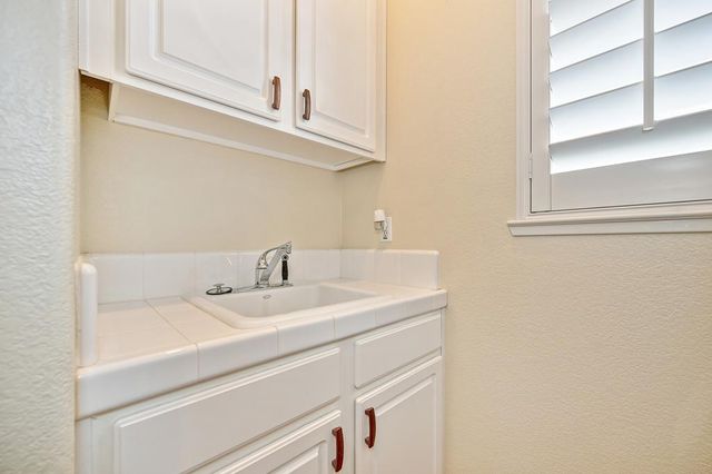 7205 Abruzzo Ct, Elk Grove, CA 95757