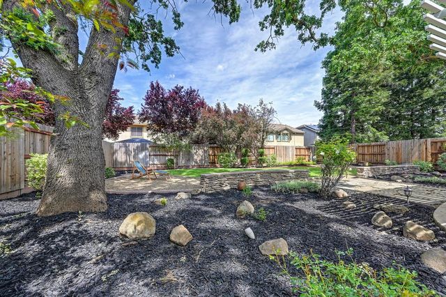 7205 Abruzzo Ct, Elk Grove, CA 95757
