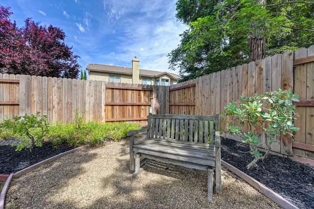 7205 Abruzzo Ct, Elk Grove, CA 95757