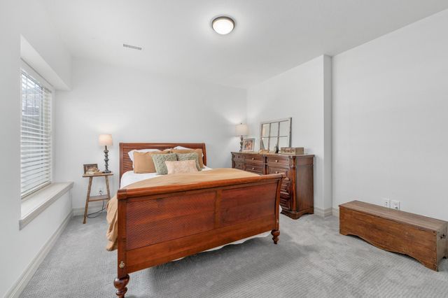 3706 N Crest Cir, Wichita, KS 67226