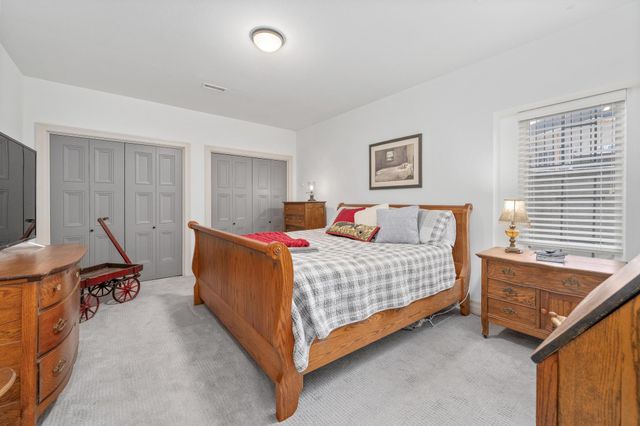 3706 N Crest Cir, Wichita, KS 67226