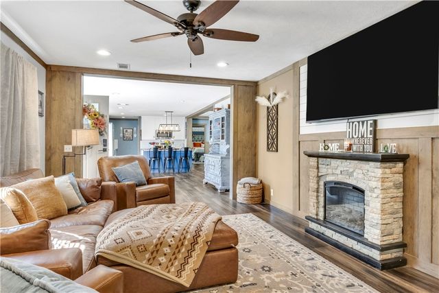 511 Denson Reed Rd., Cleveland, TX 77328