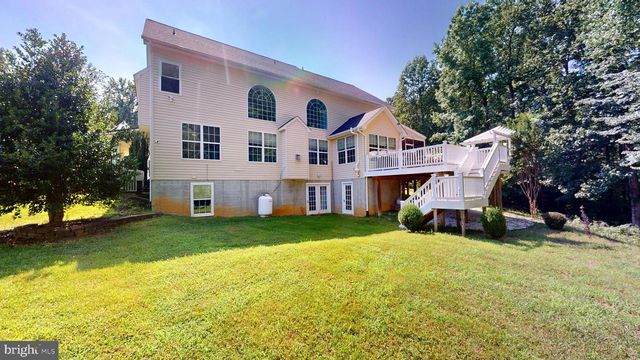 8070 AMBERLEIGH PLACE, La Plata, MD 20646
