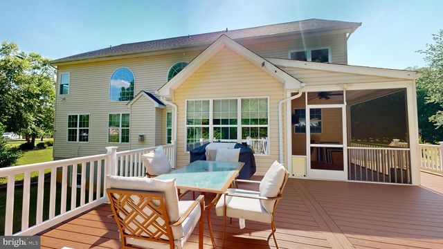 8070 AMBERLEIGH PLACE, La Plata, MD 20646