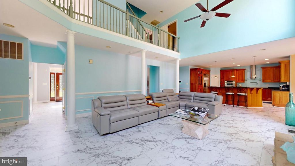 Image 10 of property listing at 8070 AMBERLEIGH PLACE, La Plata, MD 20646