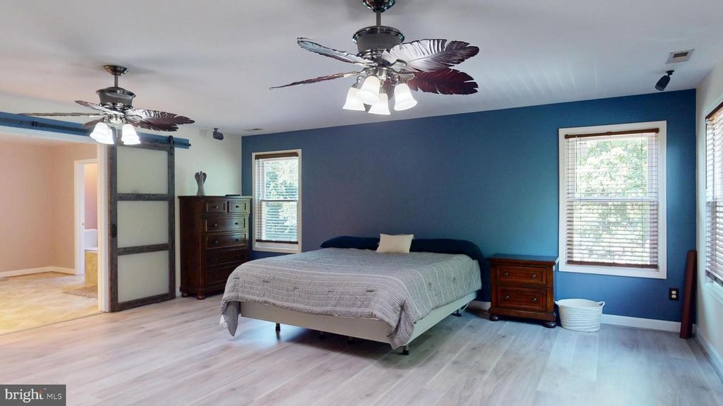 Image 31 of property listing at 8070 AMBERLEIGH PLACE, La Plata, MD 20646