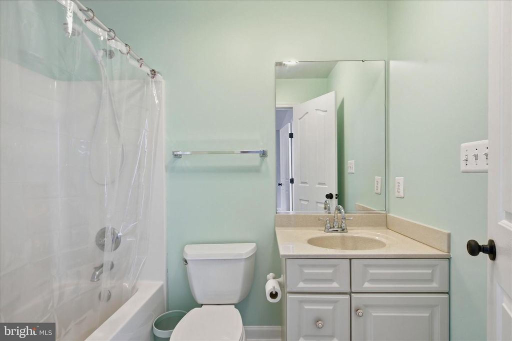 Image 56 of property listing at 8070 AMBERLEIGH PLACE, La Plata, MD 20646