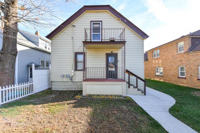 3271 S 10th STREET, Milwaukee, WI 53215
