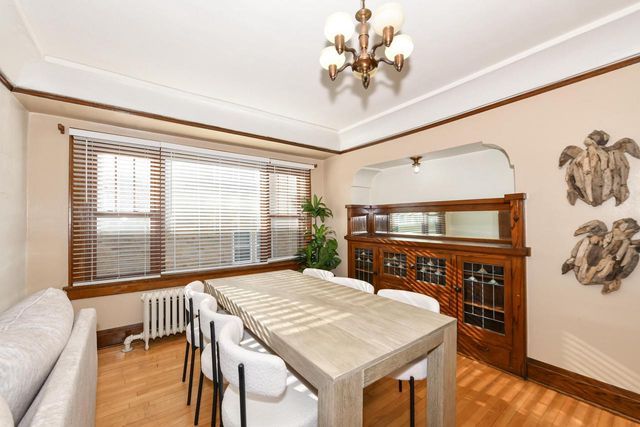 3271 S 10th STREET, Milwaukee, WI 53215