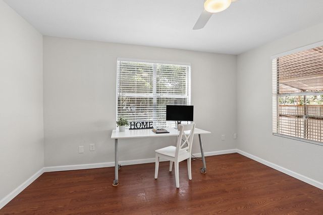 1702 Willow ST, Austin, TX 78702