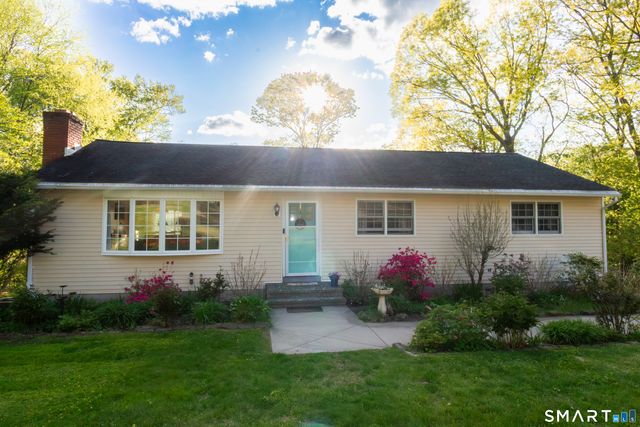 23 Button Road, Shelton, CT 06484
