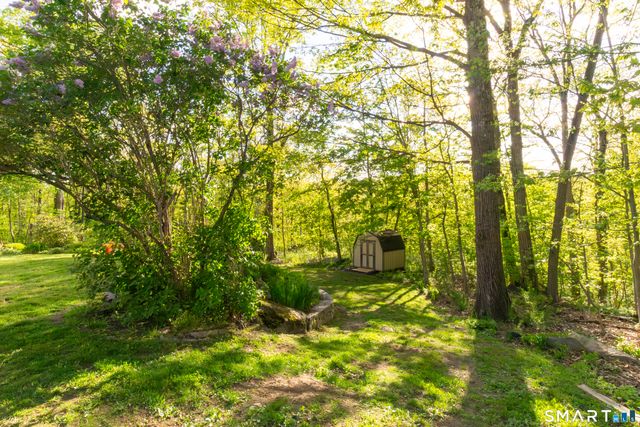 23 Button Road, Shelton, CT 06484