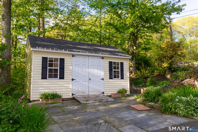 23 Button Road, Shelton, CT 06484