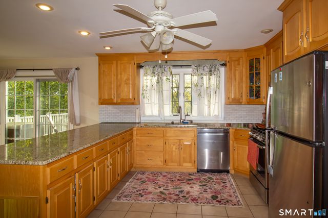 23 Button Road, Shelton, CT 06484