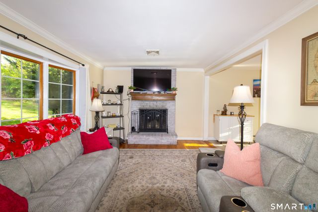 23 Button Road, Shelton, CT 06484